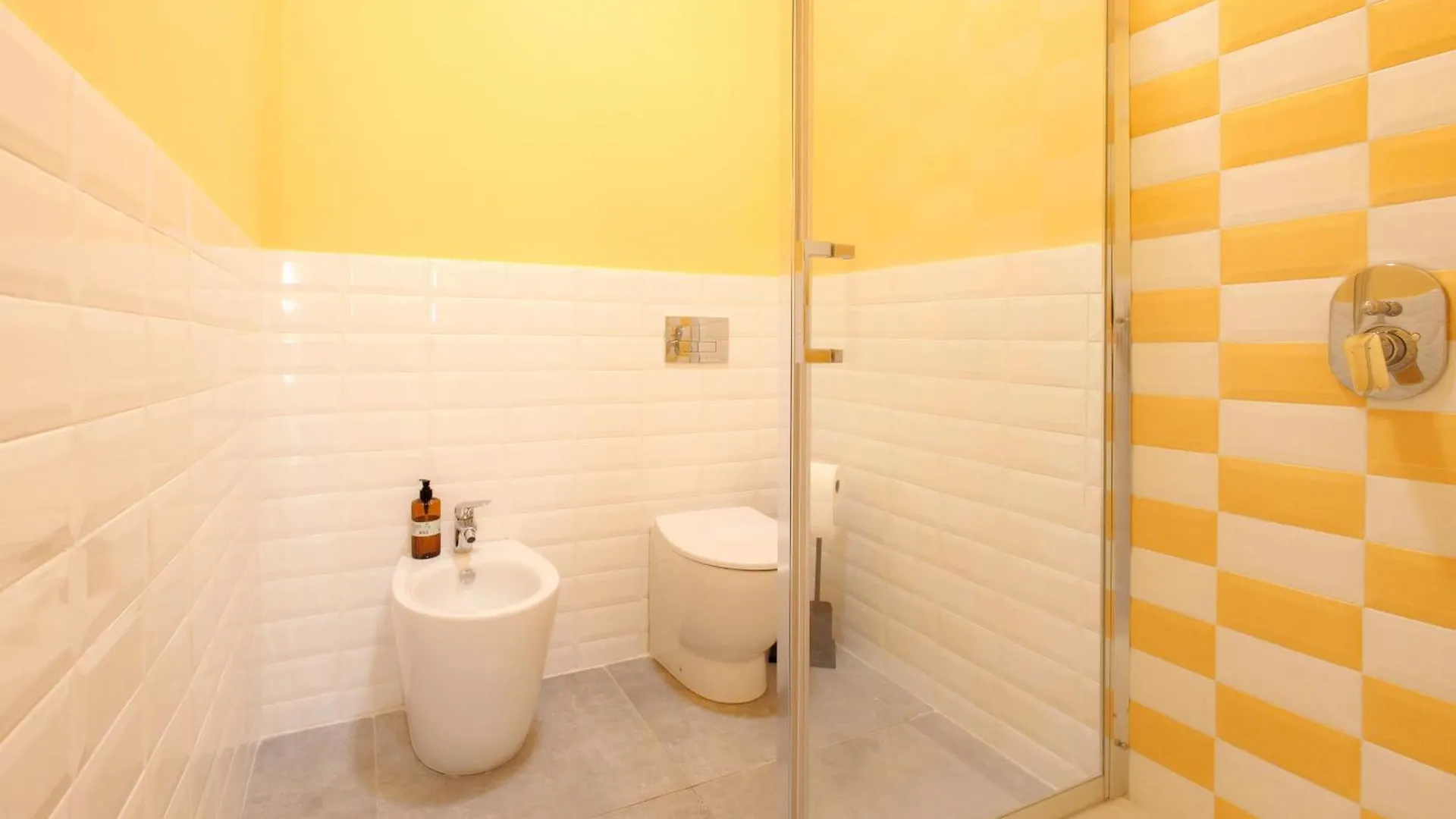 Guest house Yourban Hub Naples Italy