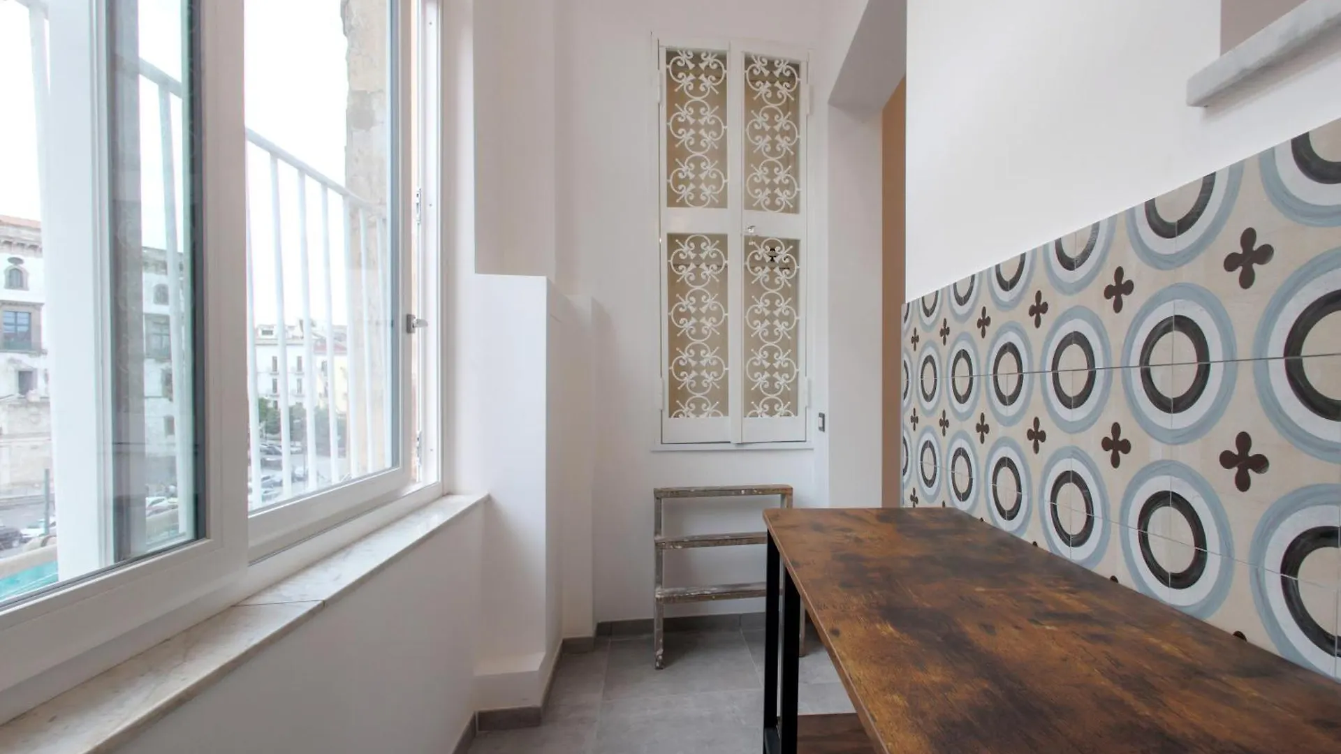 Yourban Hub Naples Guest house