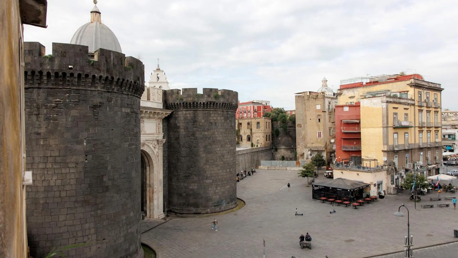 Yourban Hub Naples Guest house